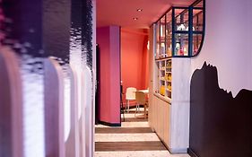 Modern Hôtel Montmartre